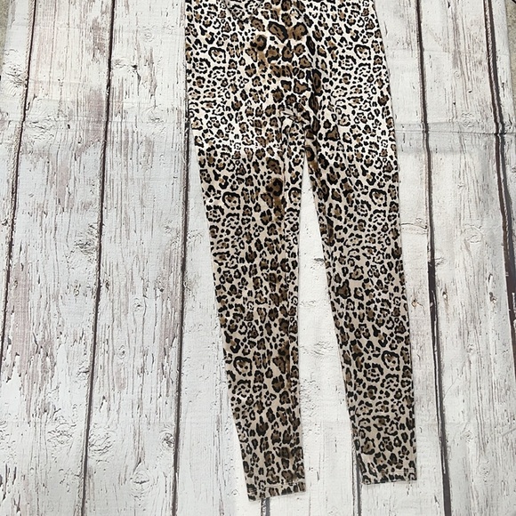 Women’s Stretch Animal Print Velvet Long Sleeves Jumpsuit - Picture 6 of 10
